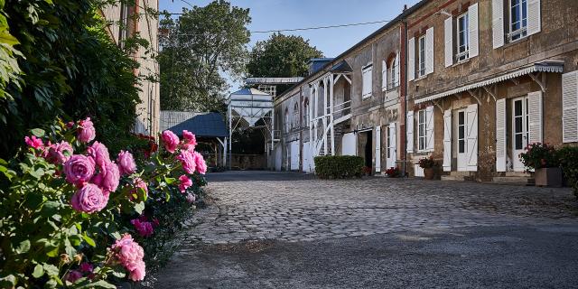 Ferme de la Martinière - cour et corps de ferme