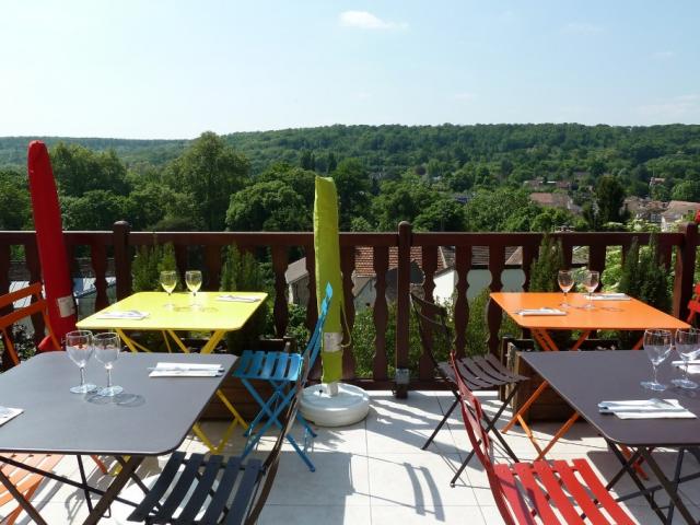 Terrasse panoramique de la librairie restaurant Millefeuille